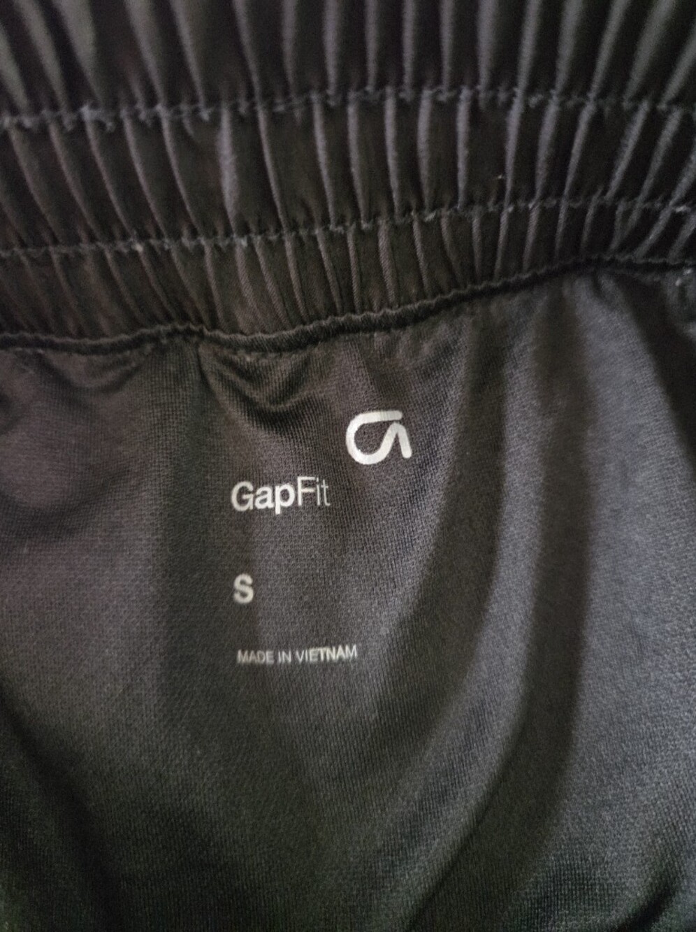 Gap Fit Black Women’s Athletic Shorts - Small - Picture 2 of 3
